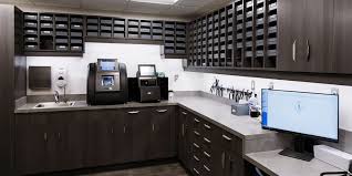 Our on-site eyewear laboratory with advanced equipment